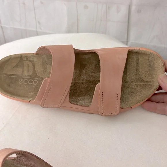 Ecco Size 40 US 9.5-10 2nd Cozmo Fluidform Slip on Pinky-Peach Sandals - Picture 7 of 10